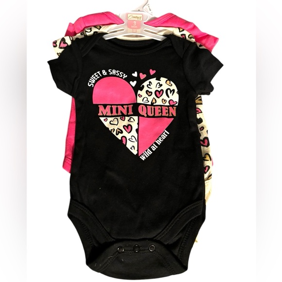 NWT•3pc Baby Girl Mini-Queen/Hearts onesies 3-6months - Picture 2 of 8